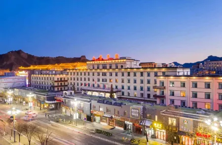 Mountain Villa Hotel Отели рядом с достопримечательностью «Tianxiadiyi Chenghuangmiao Sceneic Area»