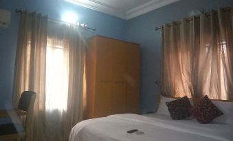 Stardust Apartments - Housity