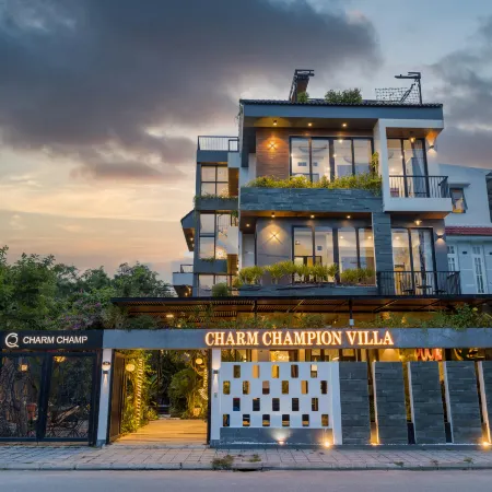 Charm Champion Villa Hoian