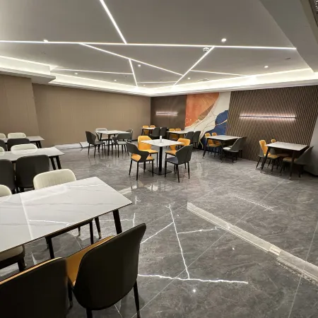 Shangpin Light Luxury Hotel