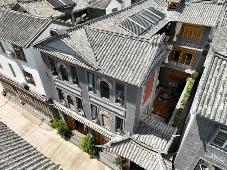 Dali Shuanglang. Banxia Suifeng Inn
