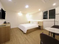 BUSAN SEOMYEON BROA HOTEL Hotels near Seomyeon Station