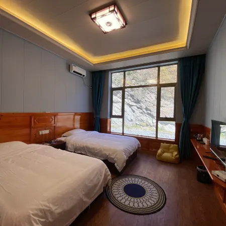 Heishui Guluo Homestay
