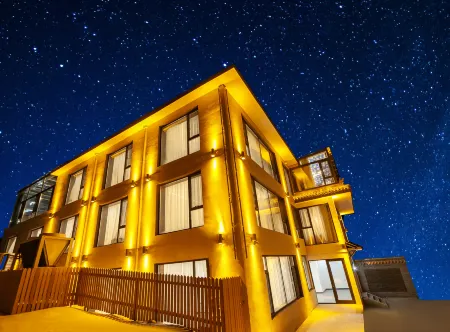 Yakeju Bed and Breakfast Отели рядом с достопримечательностью «Jinge Temple»