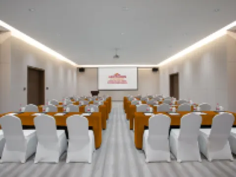 Mile Huquan Shuixiang Haofeng Wyndham Hot Spring Hotel Hotels in Mile