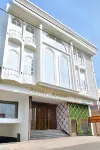 RADHA MADHAV HOTEL & BANQUETS Hotels in Palwal