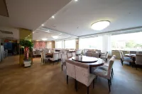 GreenTree Eastern Hotel (Altay Fuhai Renmin Road) فنادق في فوخاي