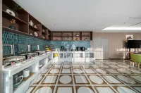 Magnotel Hotel (Dao County Jiuding Pedestrian Street) Hotels in Dao County