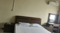 Minquan Guest House - 2 stelle