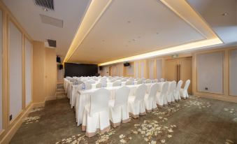 Vienna Hotel (Chengdu Xindu Haining Leather City Store)