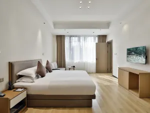 Kaihua Liangyou Theme Hotel