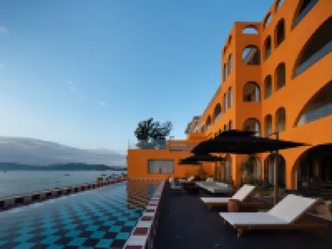 Mengyuan Bian Seaview Private Hot Spring Vacation Courtyard (Jiaochangwei Beach Branch)