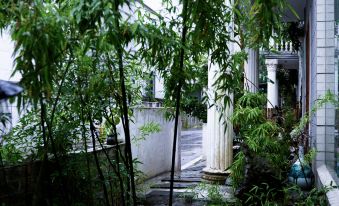 Silent Mountain Residence