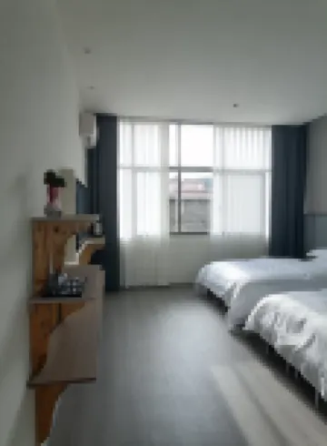 Dongchuan Hongtudi Town Huiying Homestay