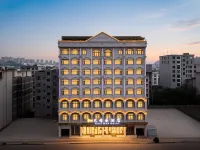 Xingyi Baximan Hotel (Xingyi Minzu Normal University)