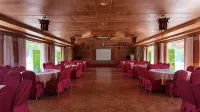 Panjin Honghai Lianquan Bay Resort - parcheggio
