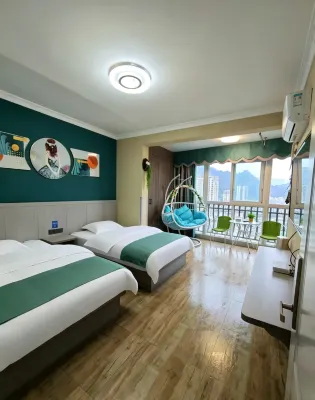 Xinyijia Apartment - Bergblick