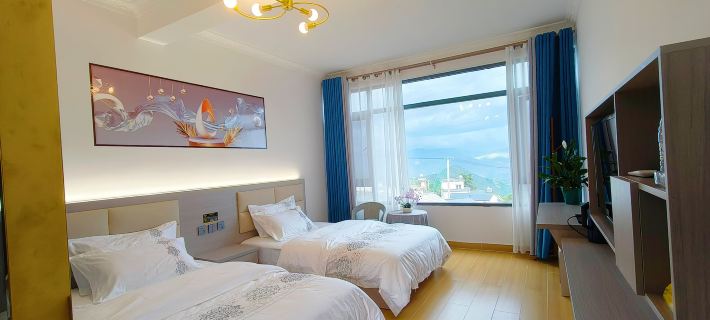 Daliu Hotel (Baihualing) Hotel di Baoshan