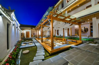 Jizushan Yinxi Bieyuan Hotels in Jizu Mountain Scenic Area