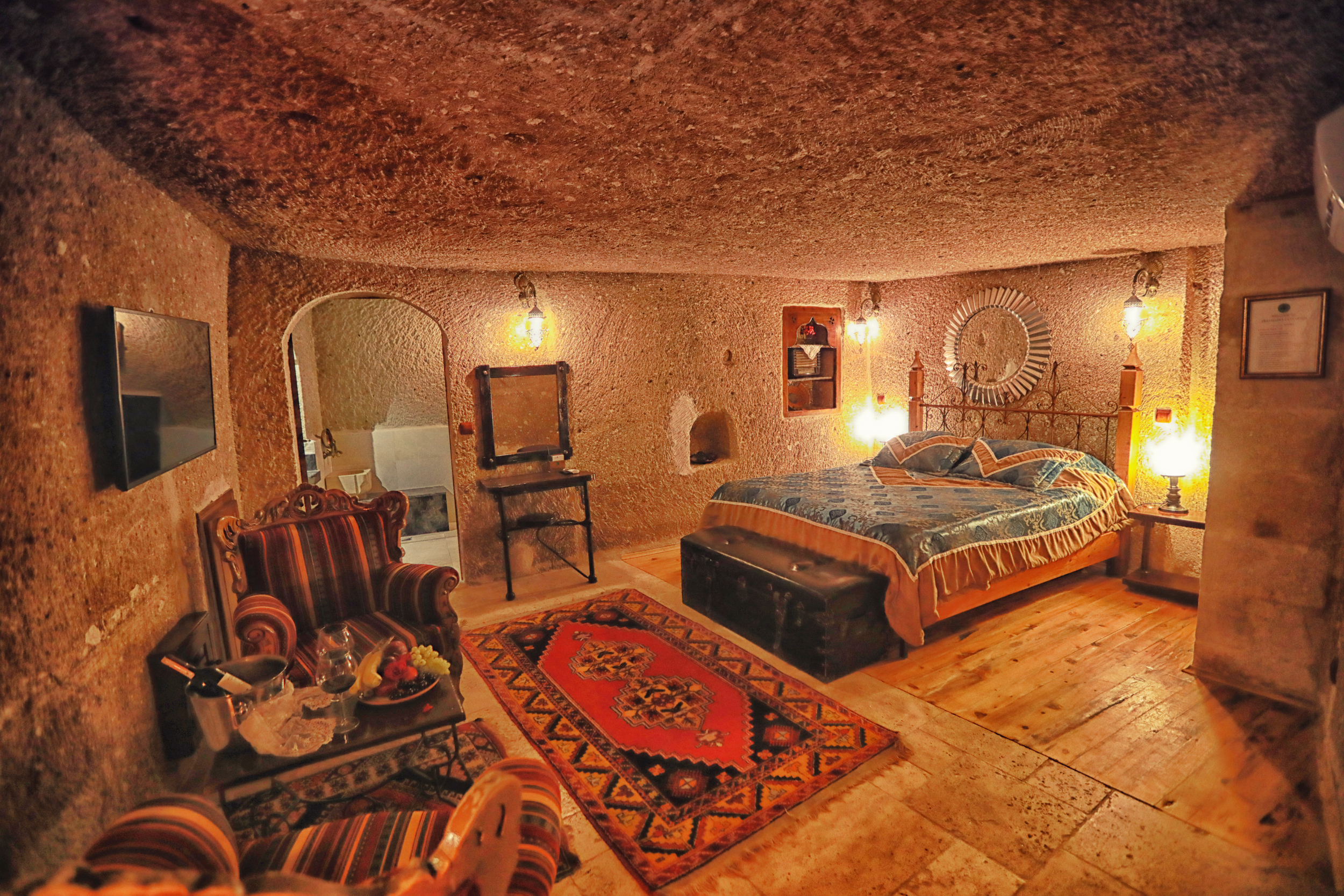 Traveller＇s Cave Hotel