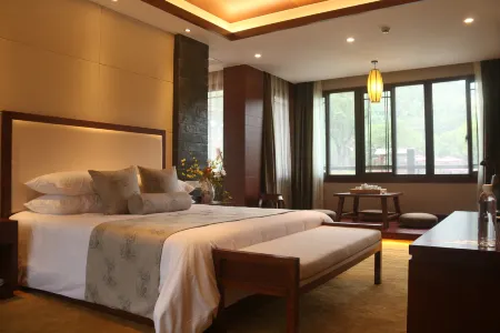 Sunwu Academy · Luofu Hotel Отели рядом с достопримечательностью «Shanghai Customs College Suzhou Branch»