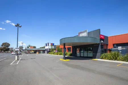 Nightcap at Skyways Hotel Отели в г. Эссендон Север