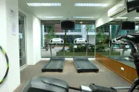 iCheck inn Residences Patong - gimnasio