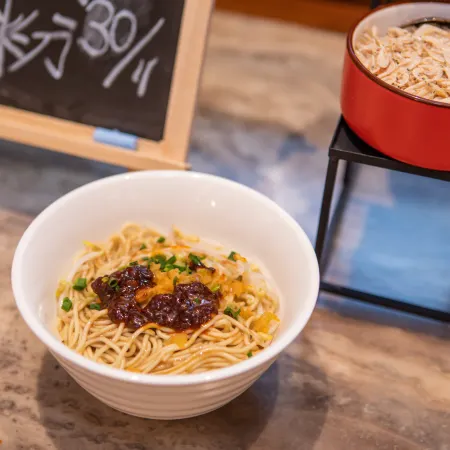 Mercure Hotel Xinyangdong Railway Station
