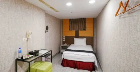 Sayo Hotel