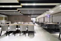 J-Hotel - breakfast