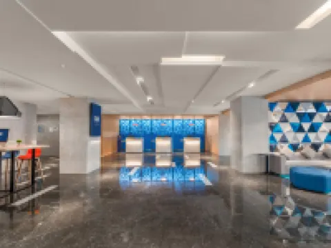 Holiday Inn Express YANGQUAN CITY CENTER by IHG Ξενοδοχεία στην πόλη Γιανγκκάν