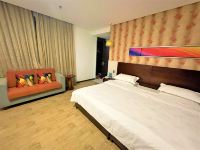 玉林名典商旅酒店 - 标准大床房