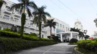 Huguang Holiday Hotel Hotel in zona Liuxihe National Forest Park Wuzhishan Scenic Area