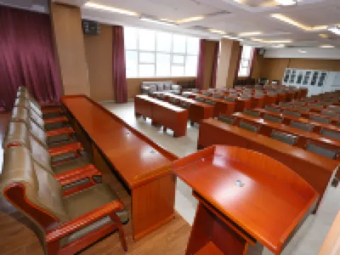 JiZhou Hotel Hoteles en Fengning