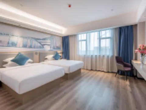 逸喆ホテル（寧明花山德華歩行街） 寧明のホテル