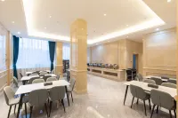 Vienna Hotel (Huazhou Lvjing International) Hotels in Huazhou