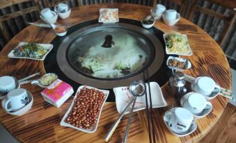 Northeast of Badaling, Beijing, Pang Shantou Tieguoyu Homestay