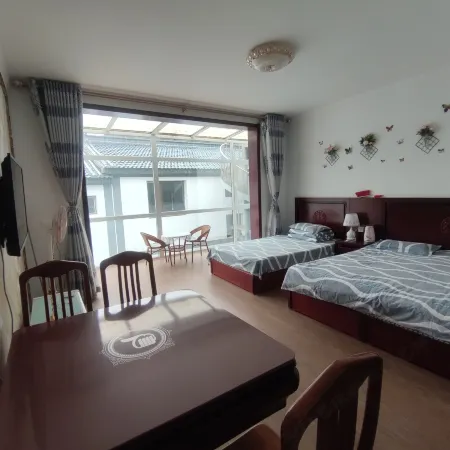 Beijing Lingju Mountain View Homestay (Juling Gorge Lingshan Scenic Area) Отели рядом с достопримечательностью «Miyun Flood Pass»