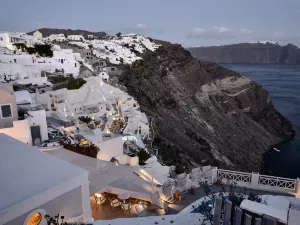 Mystique, a Luxury Collection Hotel, Santorini