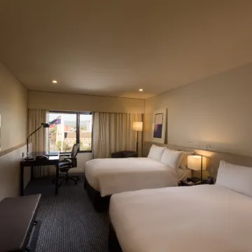 Hilton Adelaide Отели рядом с достопримечательностью «Площадь Виктория»