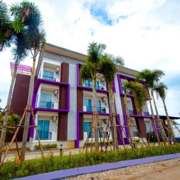 Fig Boutique Hotel Hotels near Kamphaeng Phet City Pillar Shrine