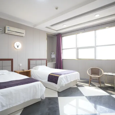 Zhaoxian Friendship Hotel