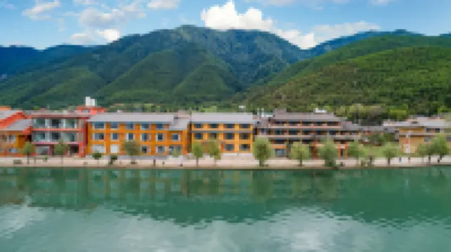 Lugu Lake Mosuo Wanghai Building