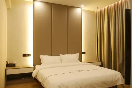 Yinjiang Longcheng Hotel