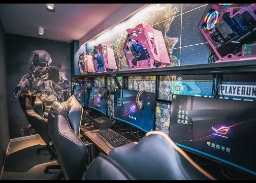 Super Space E-sports Theme Hotel (Mafangshan Subway Station)