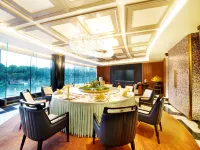 Zhuhai Holiday Resort Hotels near Mt. Shijing Park