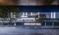 Mingyue Lake Future Hotel Hotels near Liangjiang International Film City (Minguo Street)