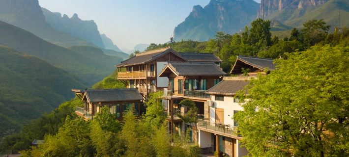 Yuntaishan Puju Lakeside Homestay Hotels in Xiuwu