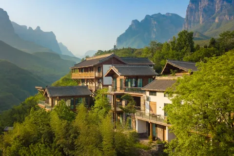 Puju Hupan Hotel