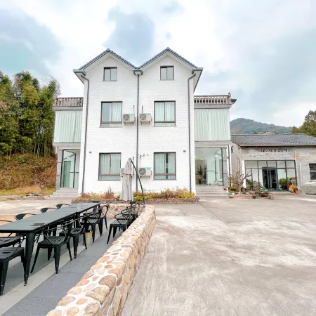 Royi Homestay